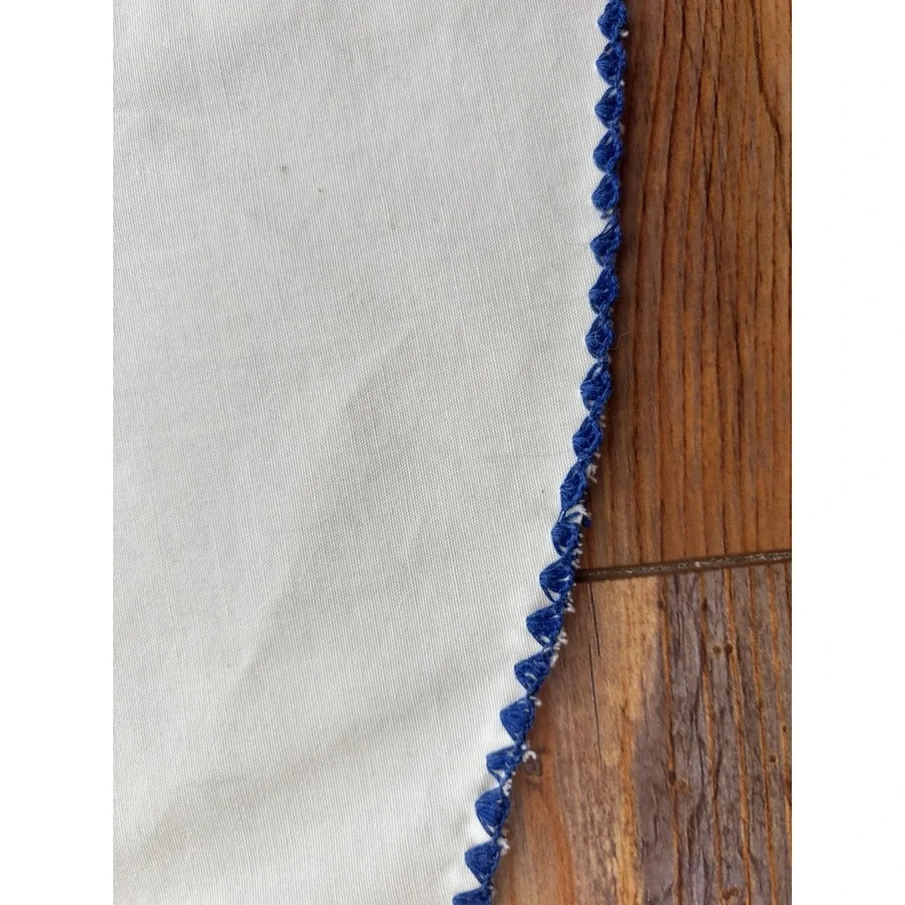 Cotton‎ Oval Tablecloth With Navy Embroidered Edge 59x80 Off-White Vintage